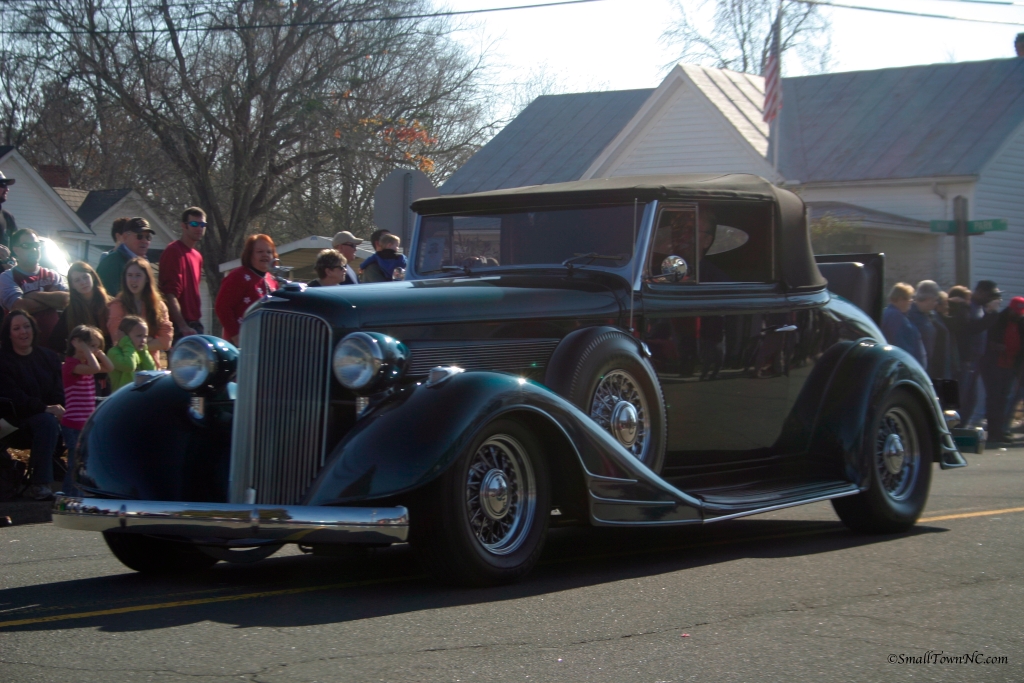 2012ChristmasParade_13 Small Town North Carolina