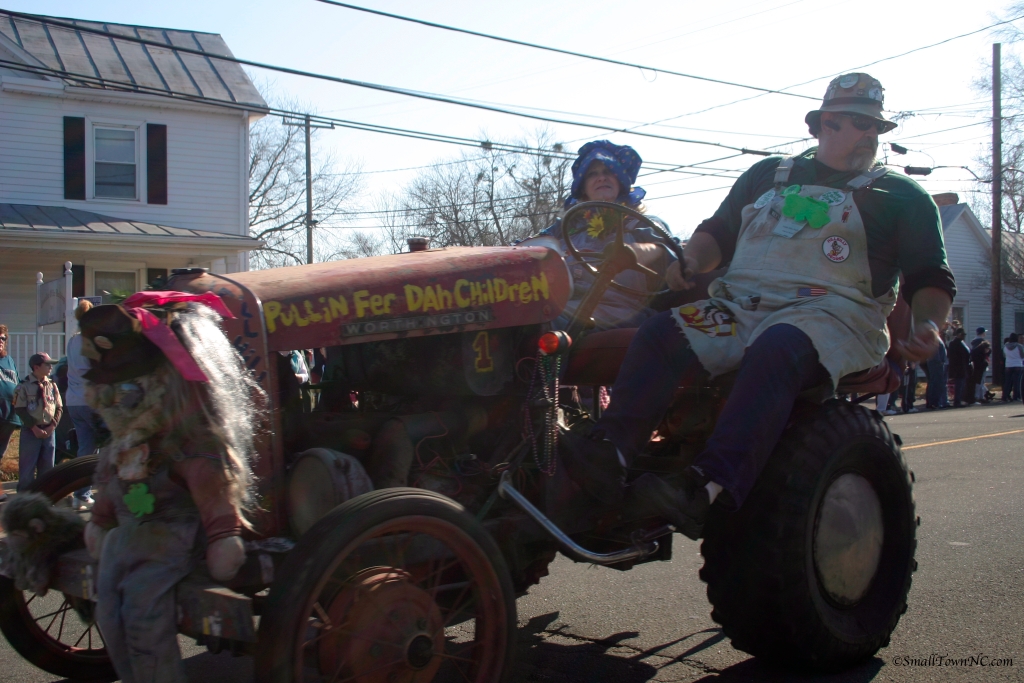 2012ChristmasParade_18 Small Town North Carolina